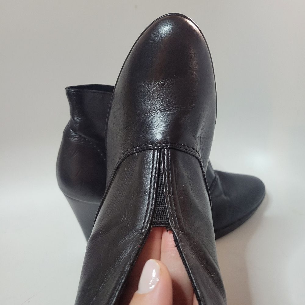 Liz Claiborne Black Leather Bonnie Heeled Boots - Picture 6 of 16